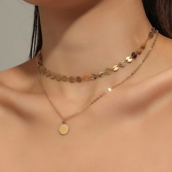 Jewelry - Doble Layered Necklace Golden